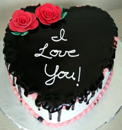 1.5 Kg Heart Shaped Chocolate Cake product905